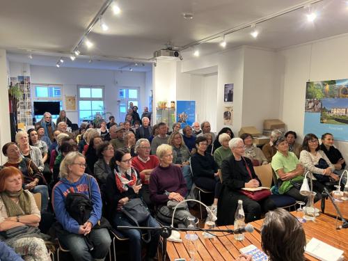 Lesung und GEspräch mit Lucie Rico: Die Ballade vom Vakuumverpackten Hähnchen. Montpellierhaus Heidelberg. Deutsch-Französisches Kulturzentrum, Stadt Heidelberg